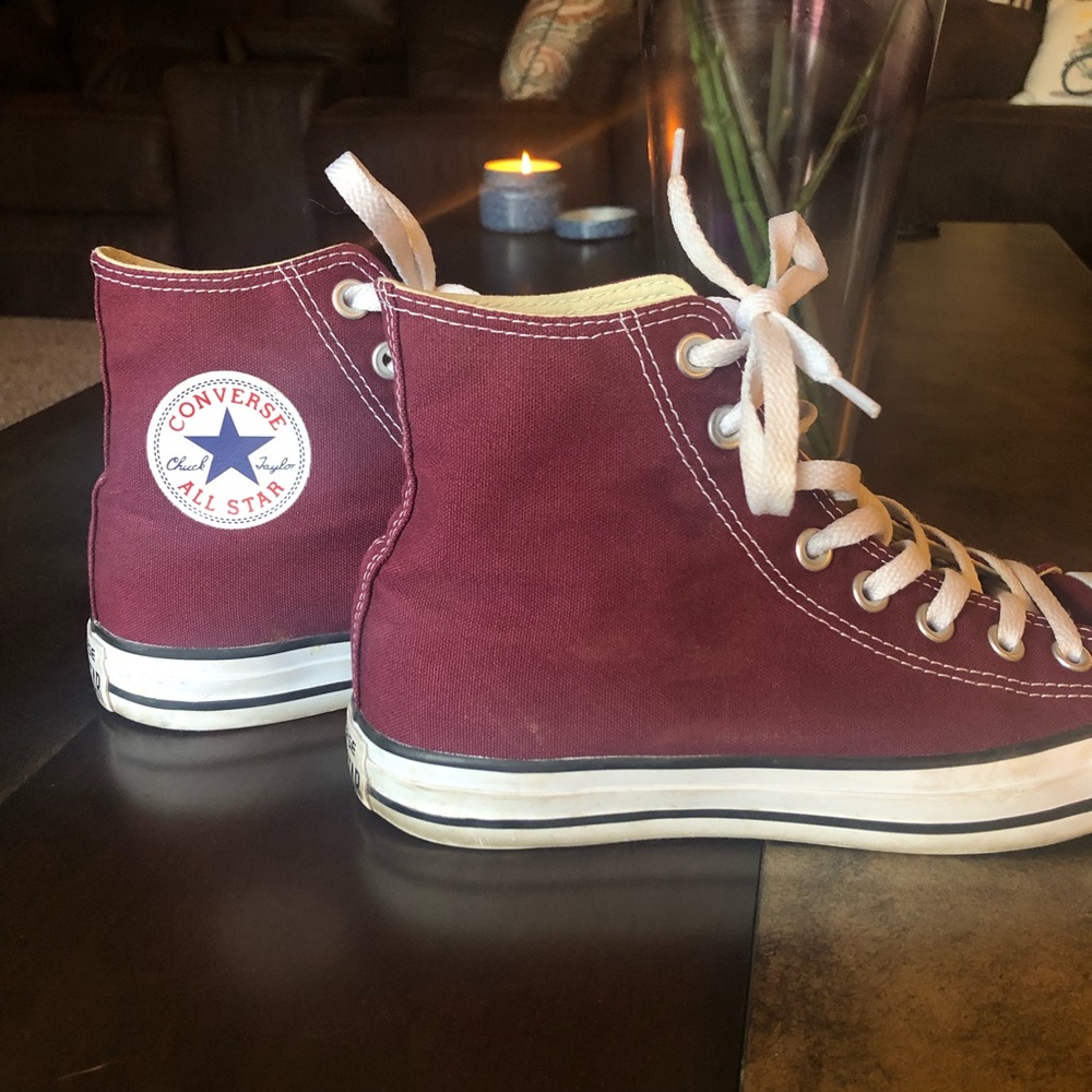 Maroon converse